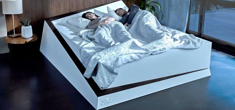 Изобрели кровать, которая защищает от падений и посягательств 