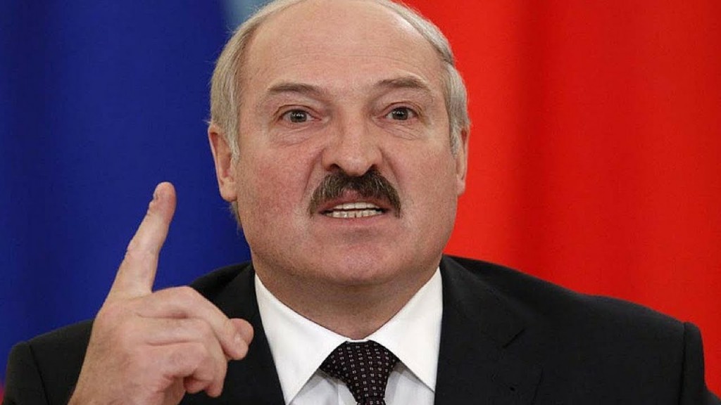 Лукашенко на объекте КГБ: 