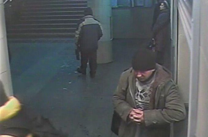 В Минске нашли мужчину, который угрожал ножом школьнице в подъезде