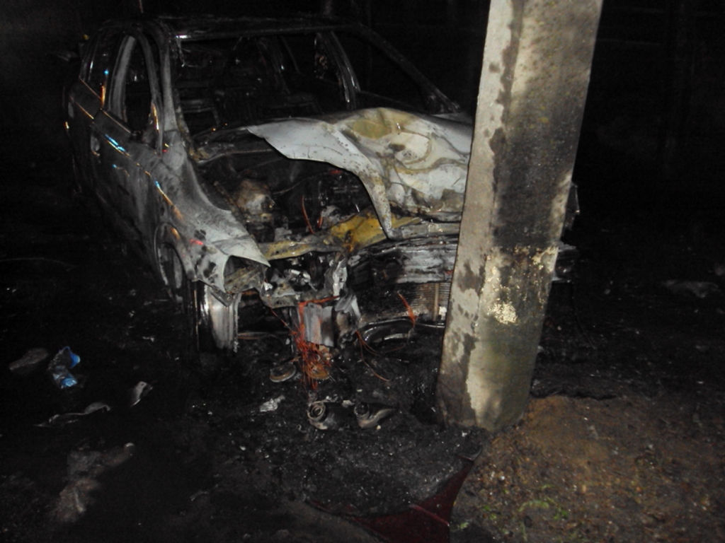 Машина загорелась после аварии в Бресте