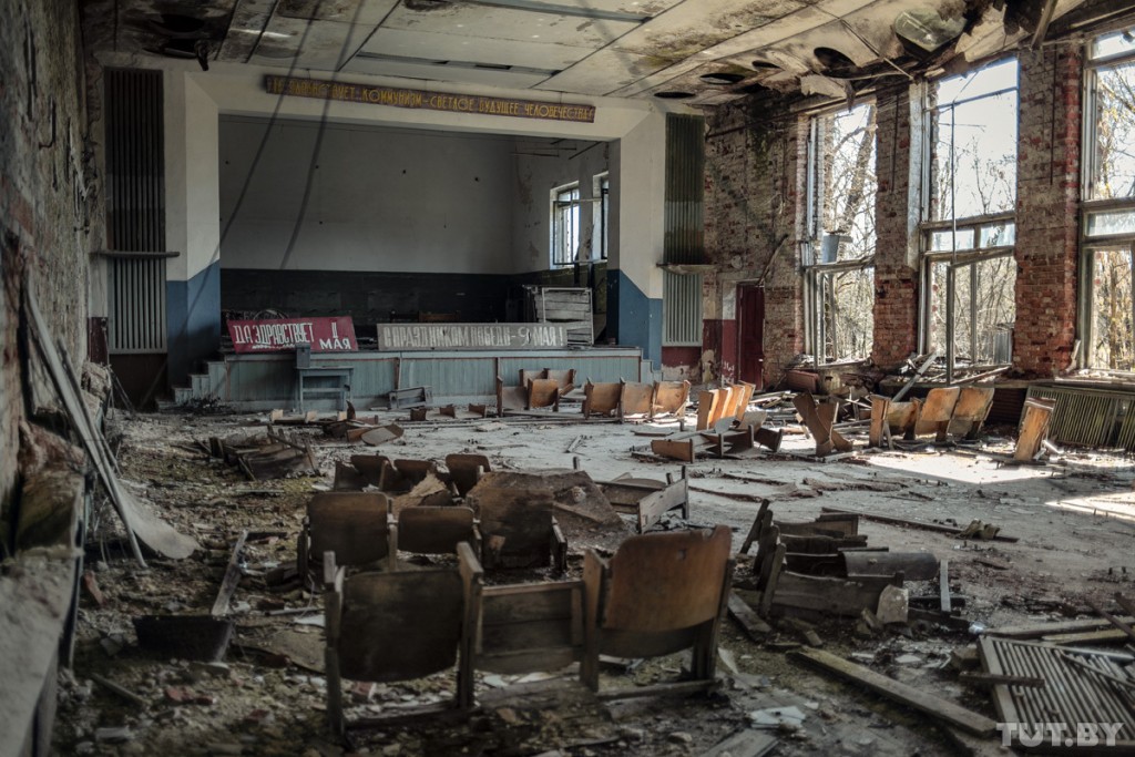Репортаж: как туристы ездят на экскурсии в Чернобыльскую зону?