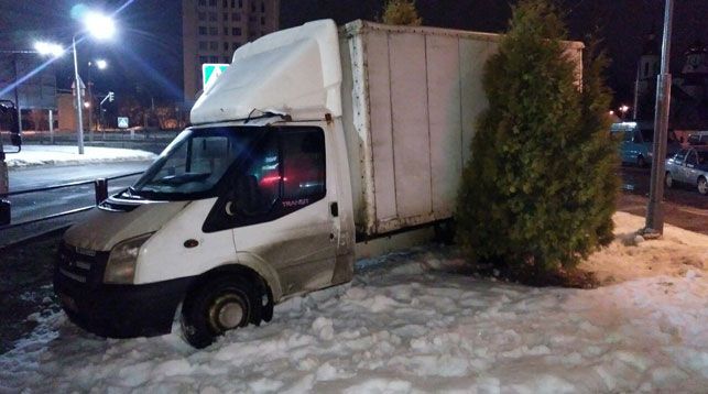 В Витебске пьяный водитель пытался скрыться на грузовике от ГАИ