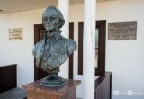 В Кобрине восстановили памятник Суворову, который сбил грузовик мясокомбината