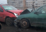 31 октября утром в Бресте на Березовском путепроводе лоб в лоб столкнулись автомобили