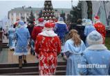 Большой  флешмоб Дедов Морозов и Снегурочек устроят сегодня на открытии ёлки