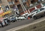 Пешеход сбил «Ниву»: машину перевернуло (видео)