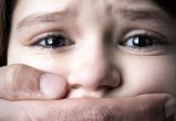 В Речице мужчина два года насиловал свою маленькую дочь