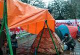 На «Площади Перемен» установили палатки для охраны мемориала Романа Бондаренко