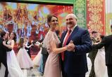 Журналисты нашли девушку, с которой танцевал Лукашенко на новогоднем балу