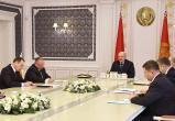 Лукашенко проводит совещание о правовых актах в IT