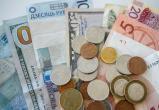 Белорусский рубль заметно подрос к трем основным валютам