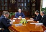 Лукашенко обсуждает перспективы развития индустриального парка «Великий камень»