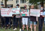 Акция протеста проходит у посольства Литвы в Минске из-за гибели мигранта на границе