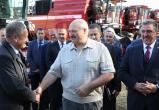 Лукашенко отметил 25-летие комбайностроения в Логойском районе