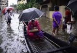 Ученые назвали причину сильных дождей, вызвавших наводнения в Индии и Бангладеш