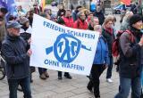 В Берлине проходит пасхальный марш против поставок вооружений Украине