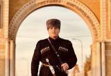 15-летний сын Кадырова стал Героем Чечни после избиения задержанного