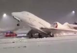 Самолет встал на дыбы в аэропорту Мюнхена из-за снега