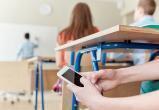 Российским ученикам уже в январе запретят пользоваться телефонами в школах