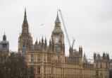 Вестминстерский дворец, где заседает британский парламент, разрушается