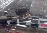 Вид на разрушенный "Крокус Сити Холл с воздуха" – видео