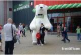 Брестчан на открытии Green встречал медведь Аэро