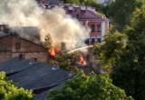 В центре Бреста горит здание (видео)
