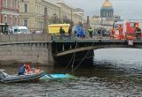 В Санкт-Петербурге автобус с 20 пассажирами упал в реку Мойку