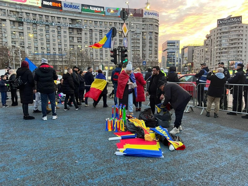 Более 100 тысяч человек вышли на протест против отмены президентских выборов в Румынии