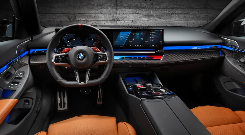 BMW показал самый мощный суперседан M5