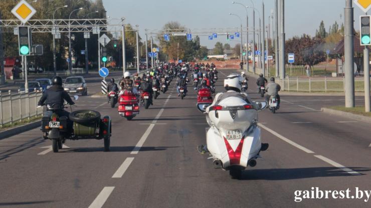 ГАИ с мотоциклистами провела профилактическую акцию «За безопасность дорожного движения!»