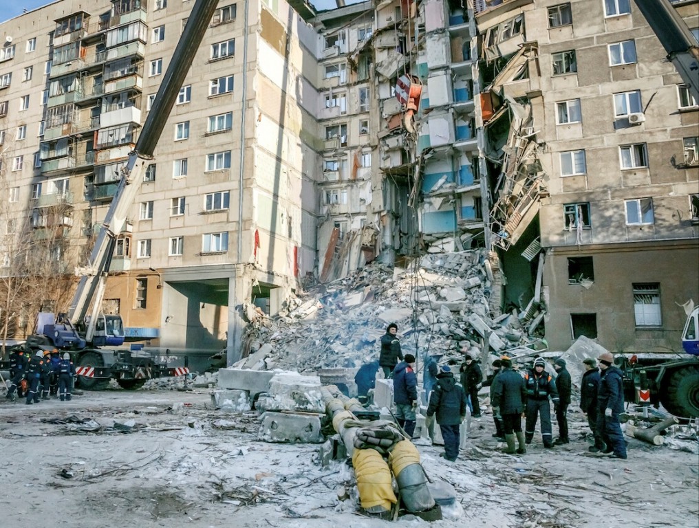 «Исламское государство» взяло на себя ответственность за взрыв дома в Магнитогорске. Следствие отрицает теракт