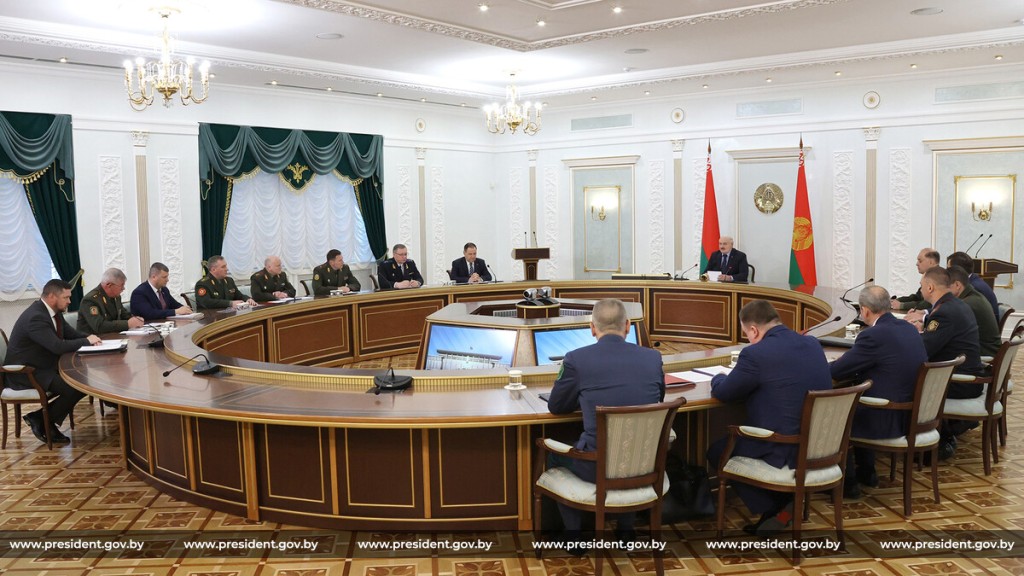 Лукашенко собрал силовиков Беларуси на совещание по безопасности и охране границы