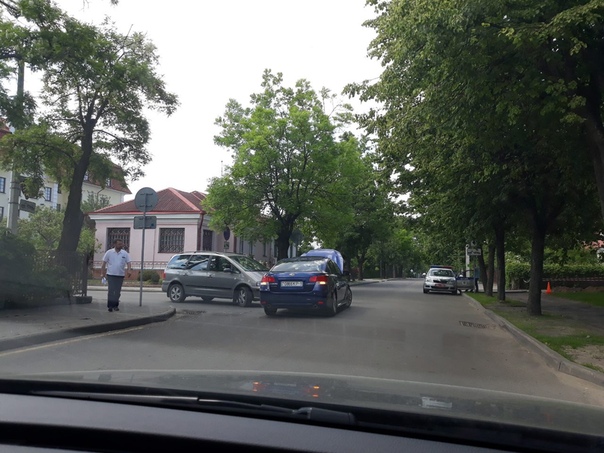 Мелкое ДТП на ул. Леваневского, Брест (фото)