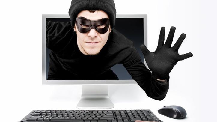 «Мы так зарабатываем»: в Бресте хакеры блокируют компьютеры фирм и вымогают за пароли тысячи долларов 