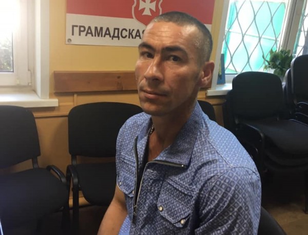 Россиянина депортируют из Беларуси, разрывая его семью