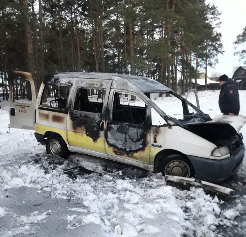 Таксиста убили, а машину сожгли в Калинковичском районе