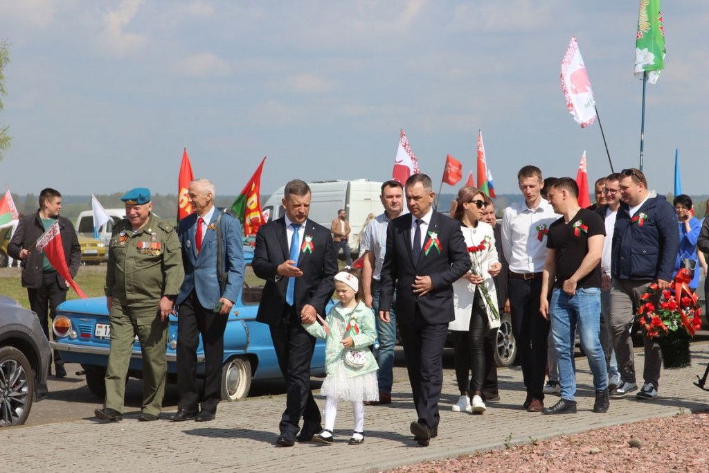 Более двухсот авто поучаствовали в автопробеге Брестская крепость – Дремлево