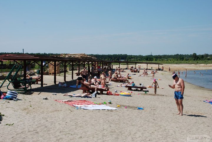 Брест плавится от жары: обзор городских пляжей