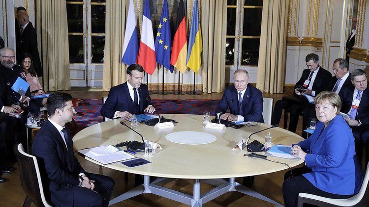 Итоги Нормандской встречи: Зеленский хочет границу, а Путин – Минск