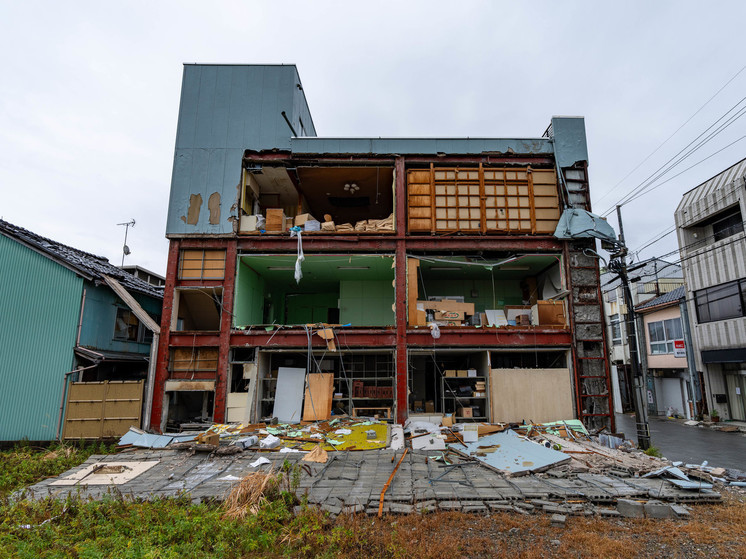 Число жертв землетрясения в Японии выросло до 73