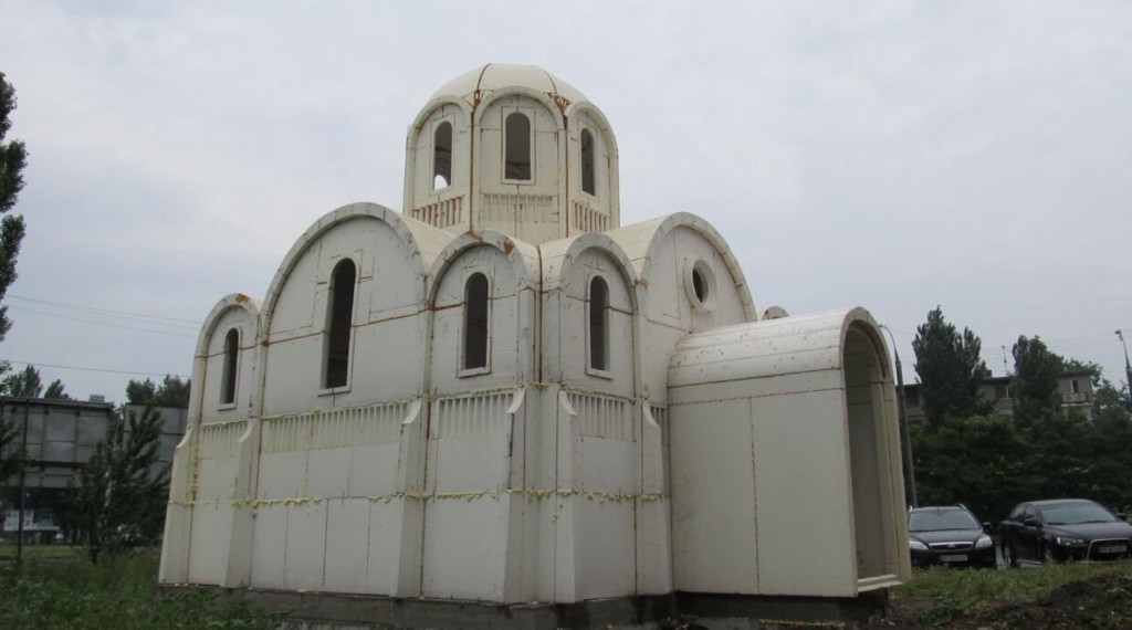 Церковь из пенопласта построили в украинском Херсоне