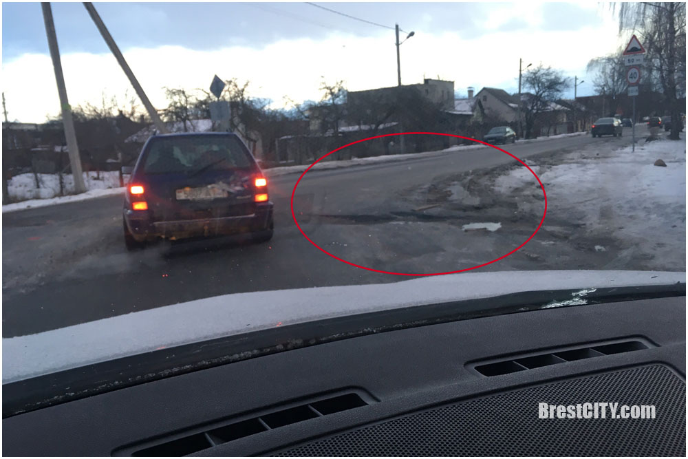 Предупреждаем водителей об опасности в районе Речицких переездов