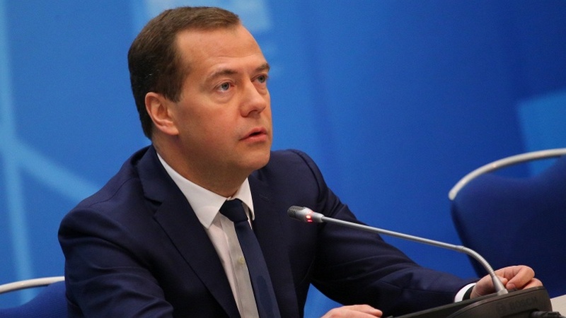 Дмитрий Медведев (председатель правительства России) едет в Брест