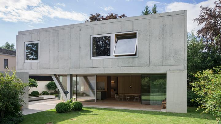Фото: немцы построили дом из необработанного бетона