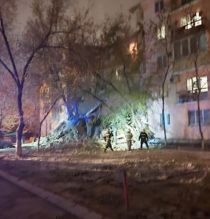 Пятиэтажка в Астрахани обрушилась из-за ремонта в квартире