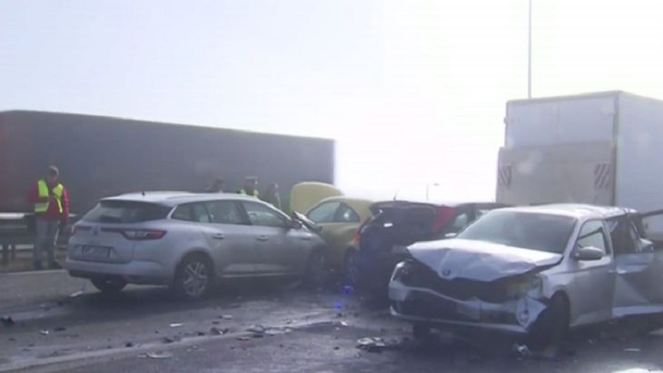 ДТП в Польше: столкнулись десятки авто, есть пострадавшие