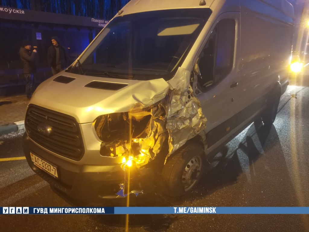 На МКАД столкнулись четыре автомобиля