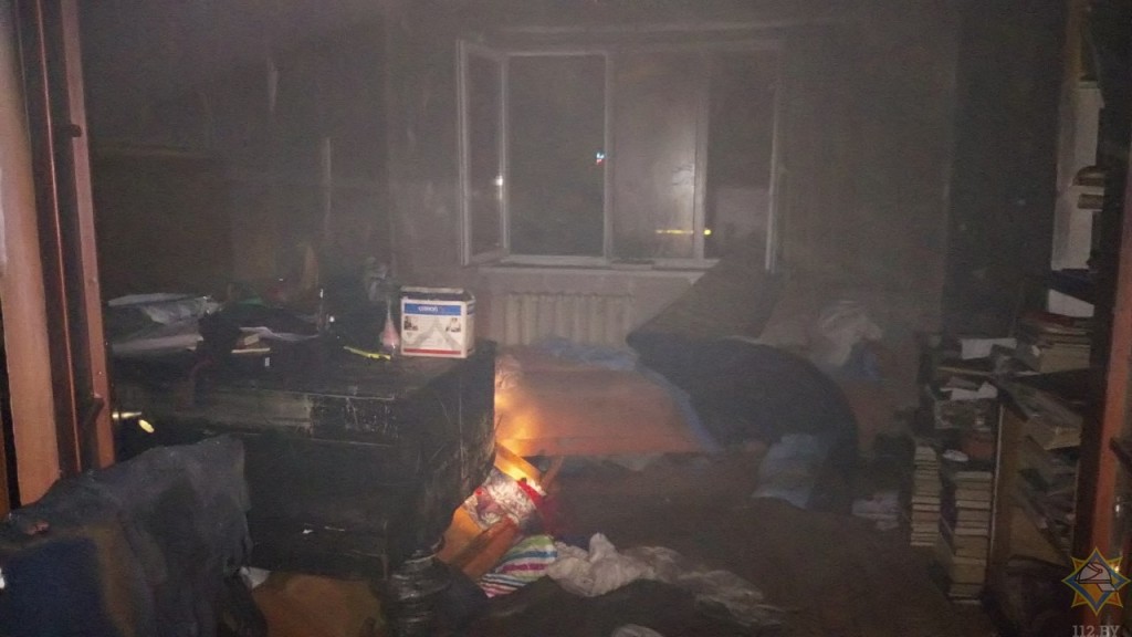 Из многоэтажки в Минске эвакуировали людей из-за утечки газа и пожара