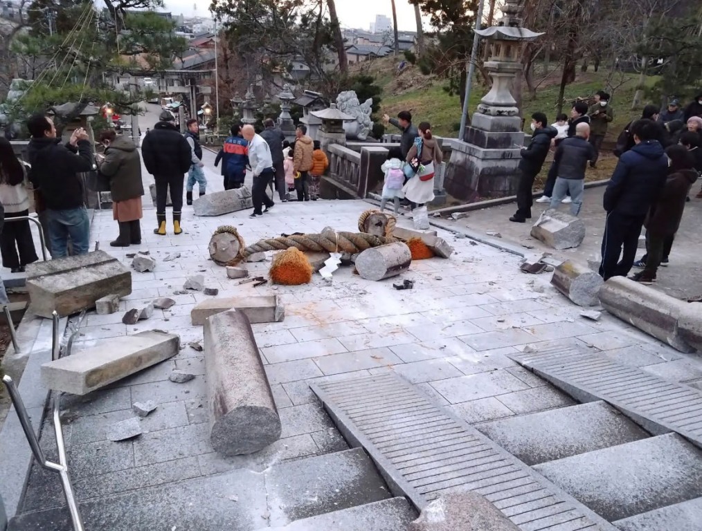 6 человек погибли из-за землетрясения в Японии